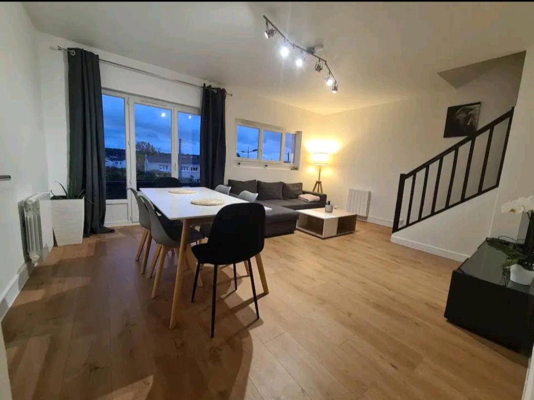 Duplex Familial Proche Gare Et Hyper Centre Ville Villepreux Экстерьер фото